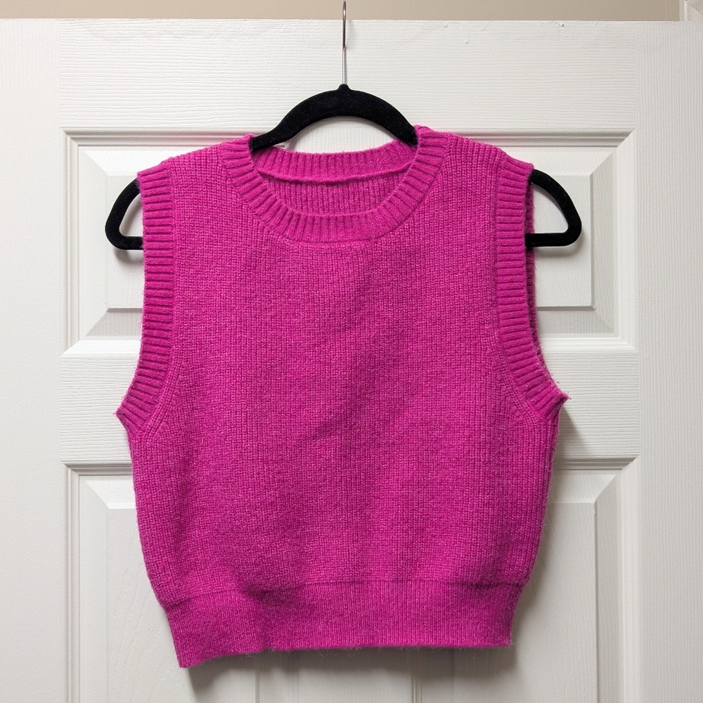 Cider hot pink sweater vest